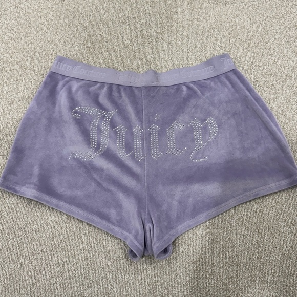 Juicy Couture Other - Vintage-style Juicy Couture velour shorts in lavender 💜
